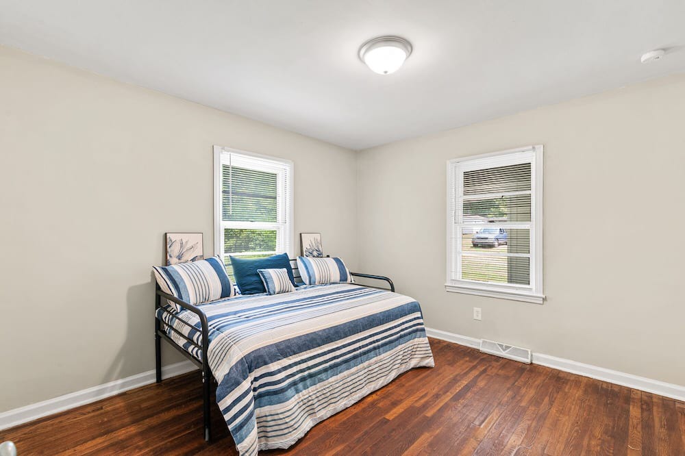 Photo of Bedroom in Eden