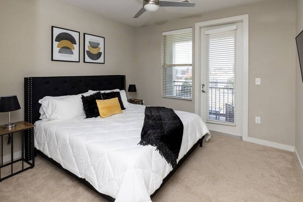 Photo of Bedroom in Downtown