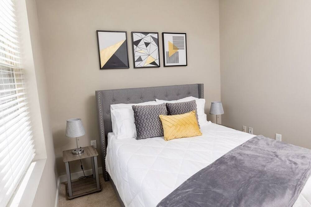 Photo of Bedroom in Downtown