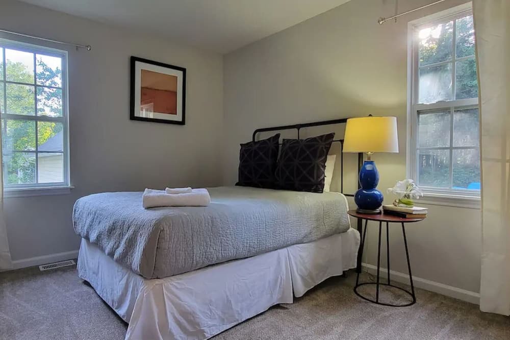 Photo of Bedroom in Westport