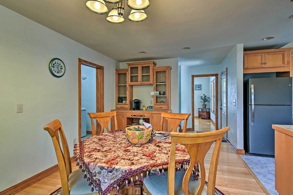 Photo of Kitchen in Colington Harbour