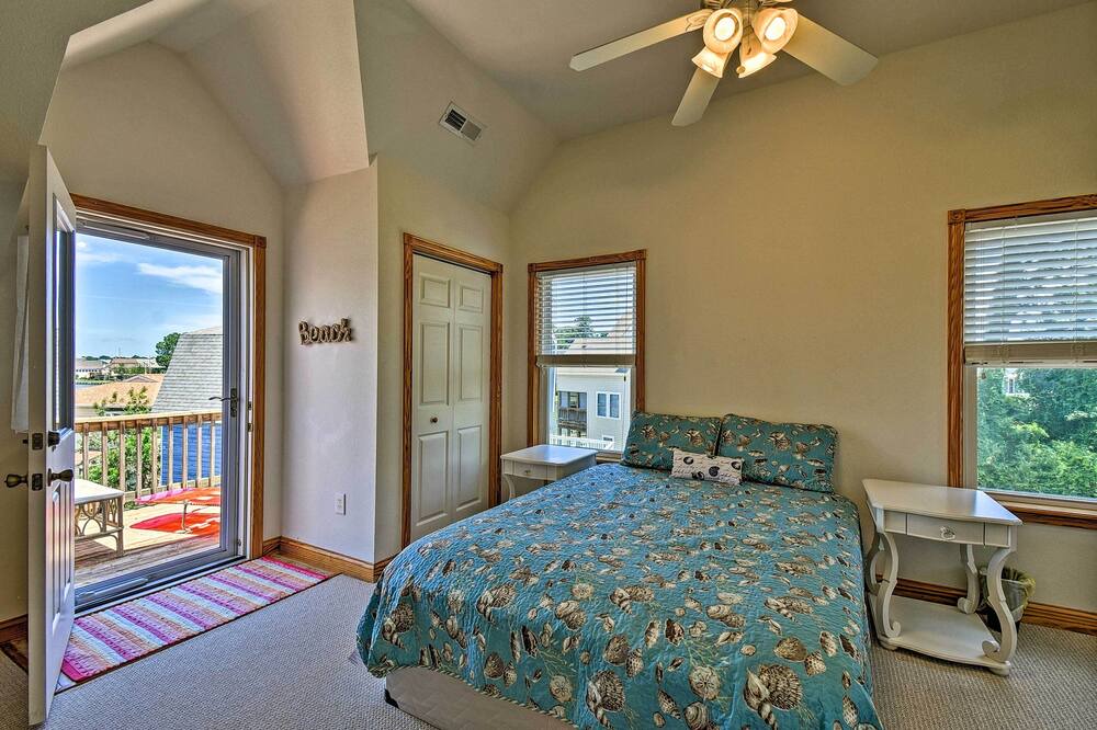 Photo of Bedroom in Colington Harbour