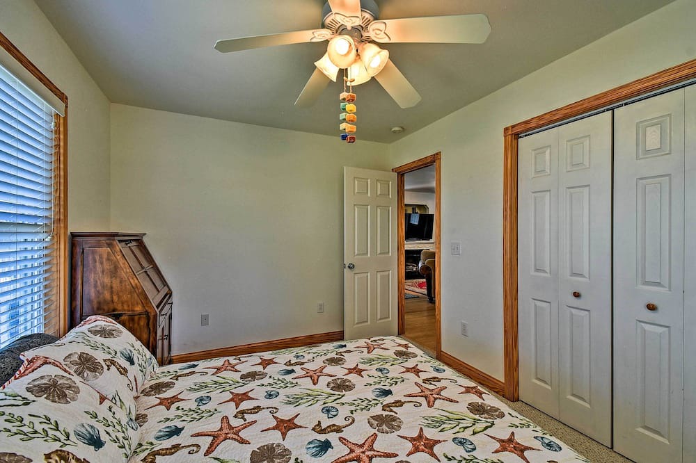 Photo of Bedroom in Colington Harbour