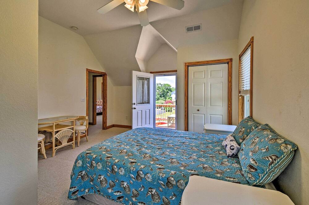 Photo of Bedroom in Colington Harbour
