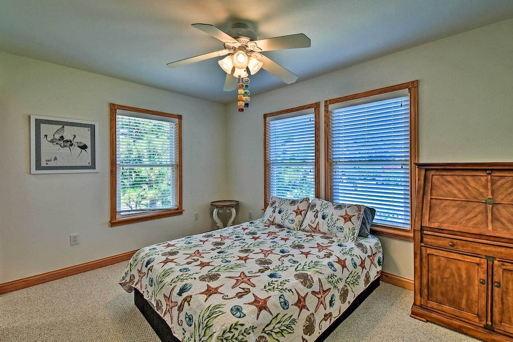 Photo of Bedroom in Colington Harbour