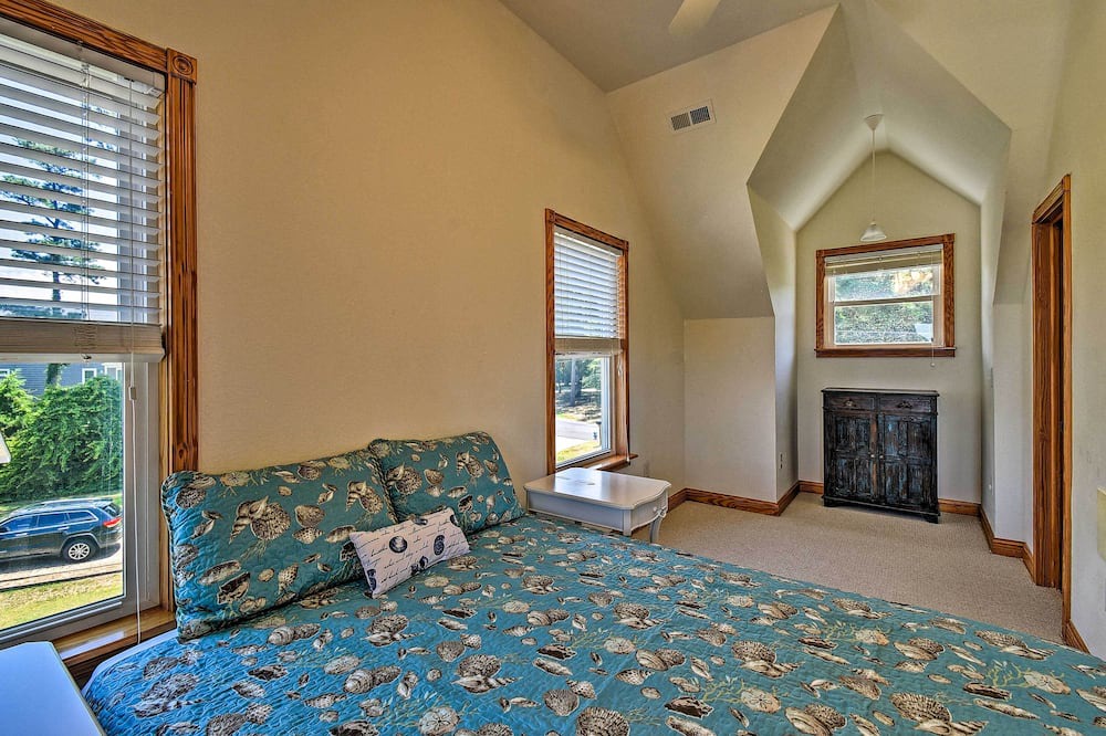 Photo of Bedroom in Colington Harbour