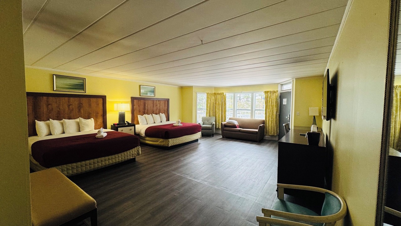 Photo of Bedroom in Manteo