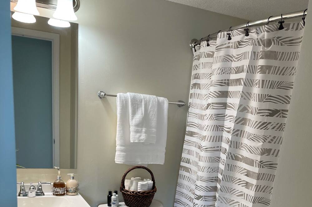 Photo of Bathroom in East Raleigh
