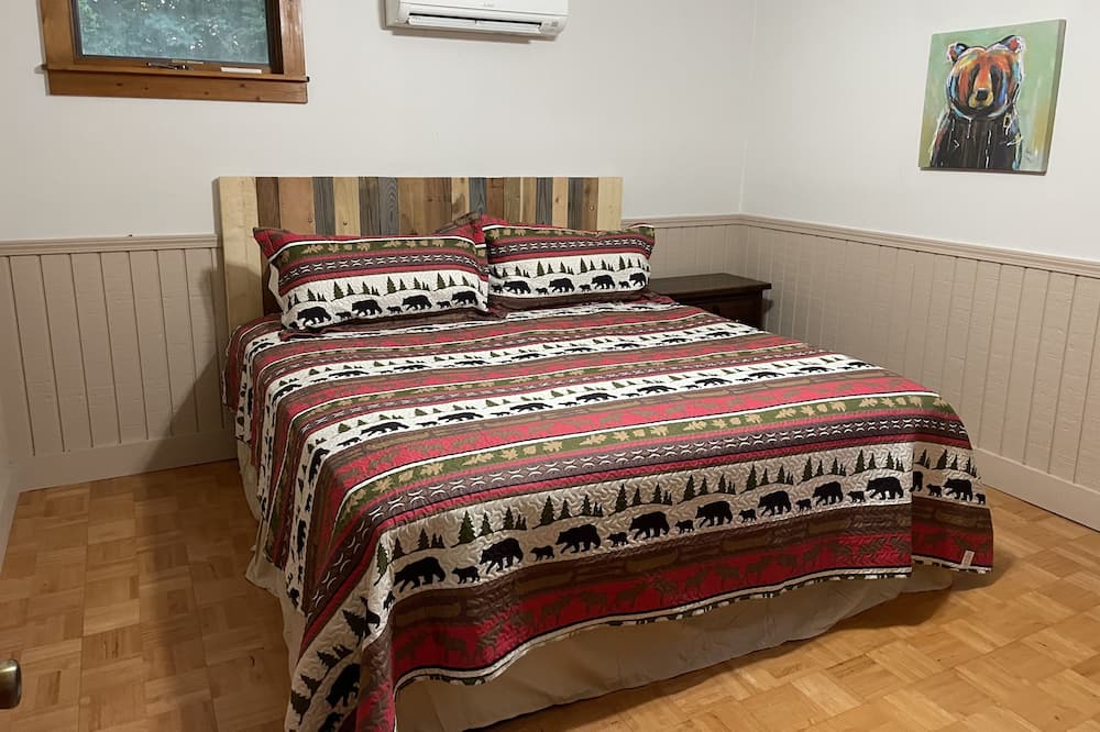 Photo of Bedroom in Mountain Springs