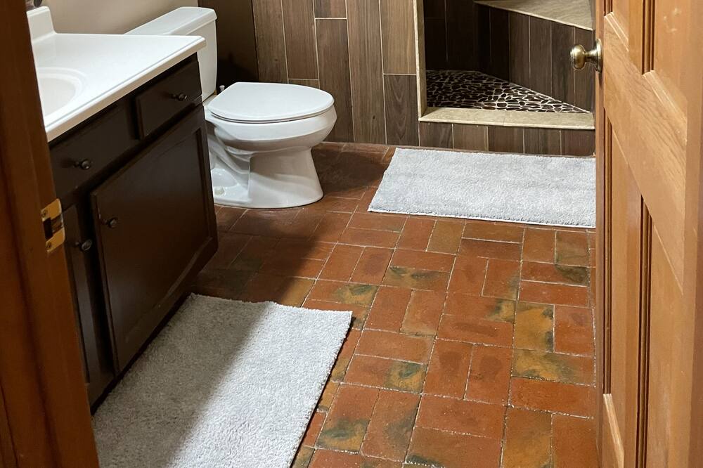 Photo of Bathroom in Mountain Springs