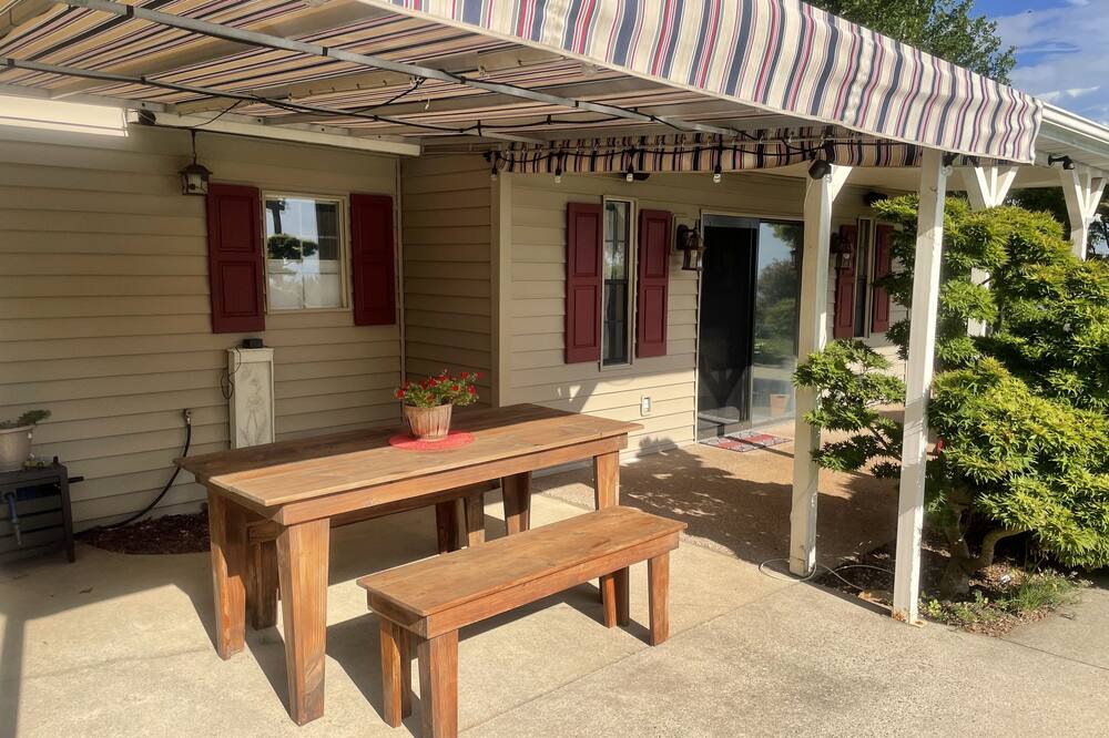 Photo of Outdoor in Taylorsville