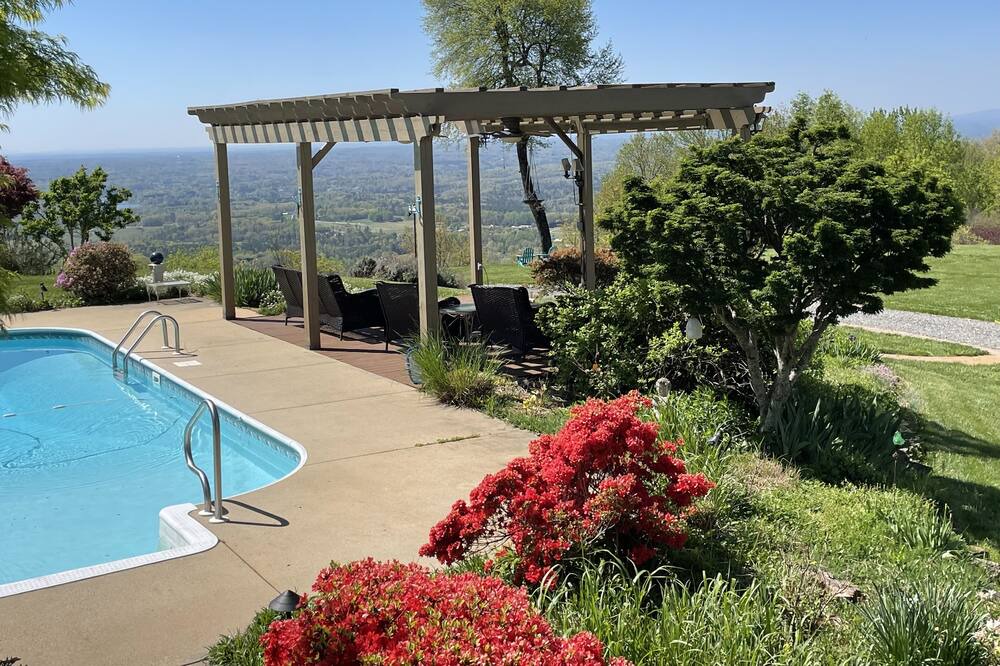 Photo of Outdoor in Taylorsville
