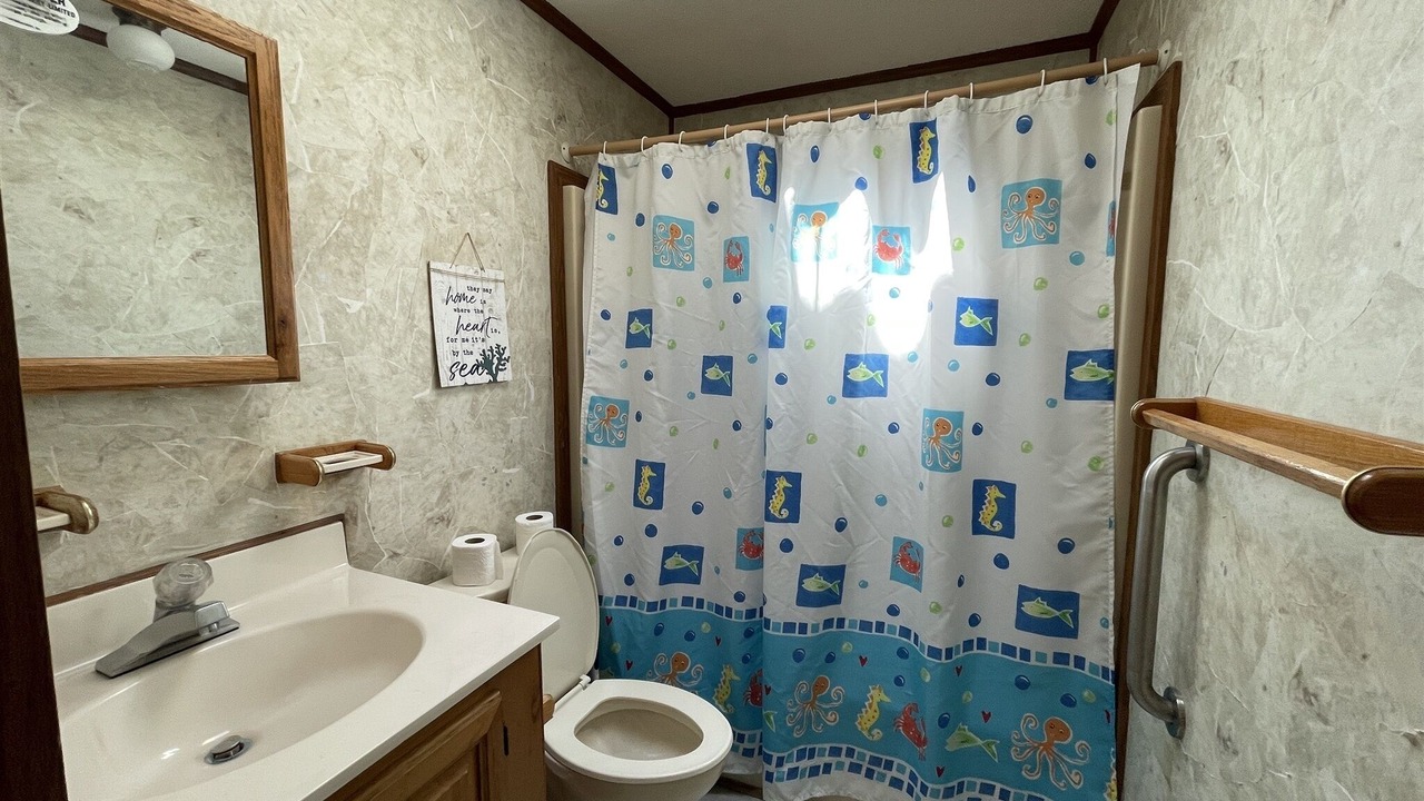 Photo of Bathroom in Hatteras