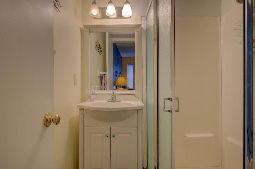 Photo of Bathroom in Sneads Ferry