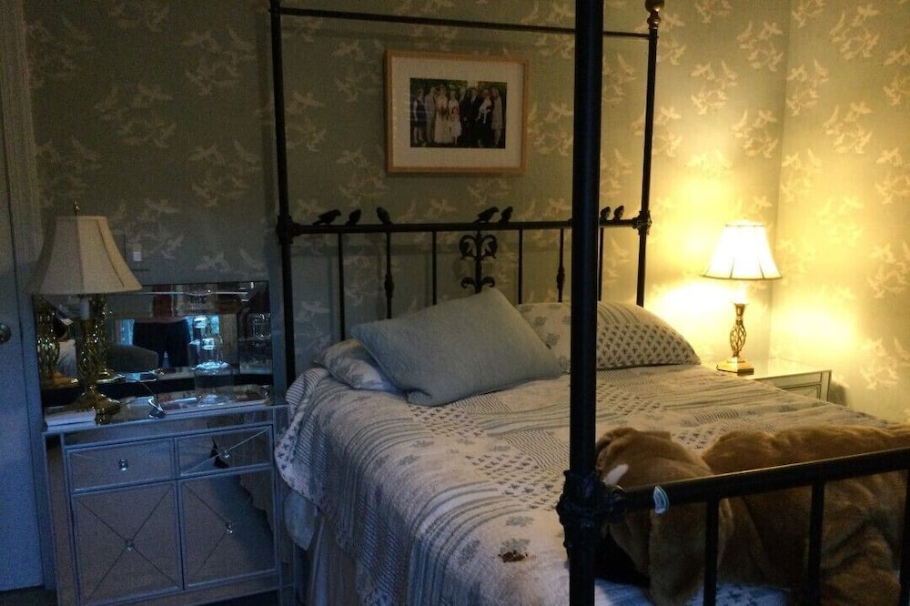 Photo of Bedroom in Waxhaw