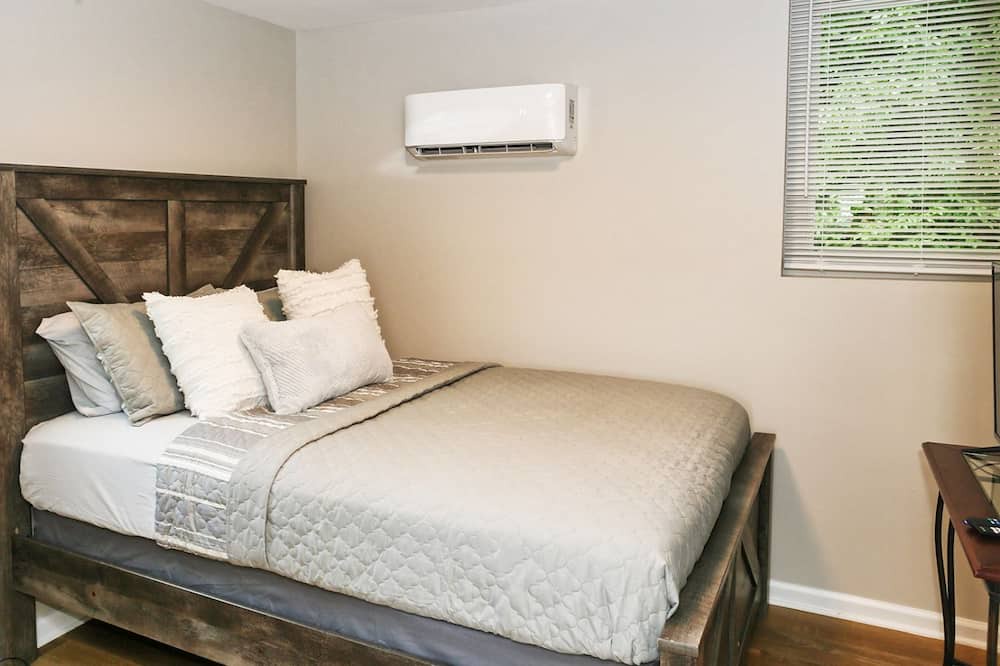 Photo of Bedroom in Maiden