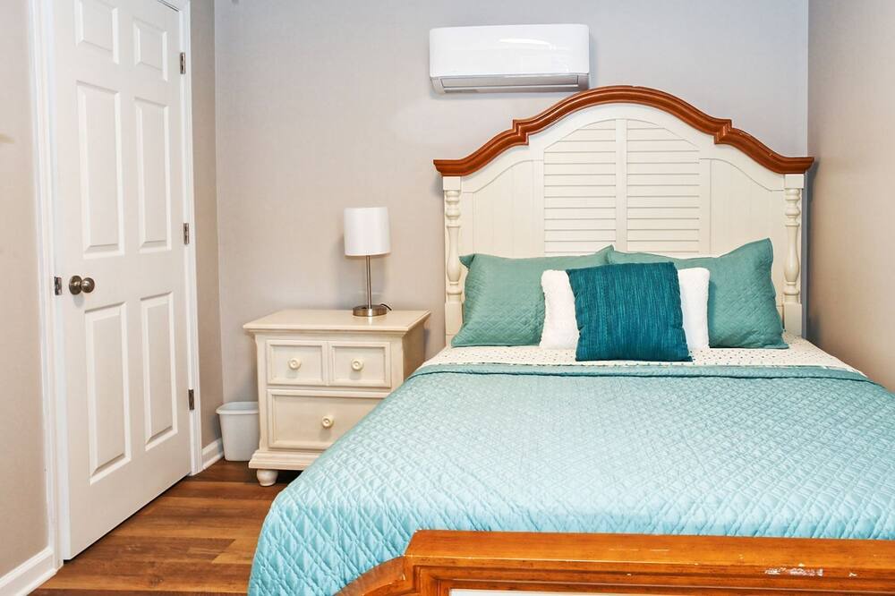 Photo of Bedroom in Maiden