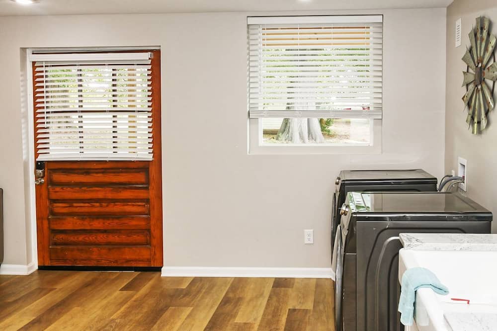 Photo of Bedroom in Maiden
