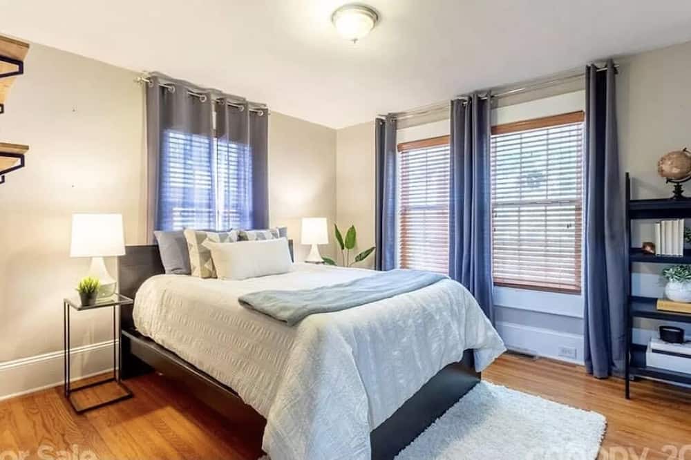 Photo of Bedroom in North Charlotte