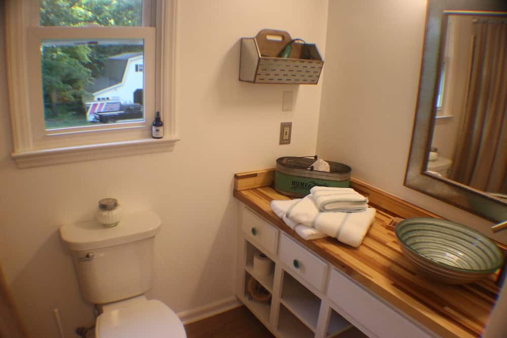 Photo of Bathroom in Randolph County