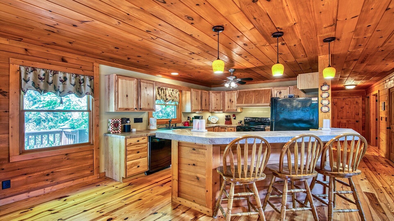 Photo of Kitchen in Maggie Valley