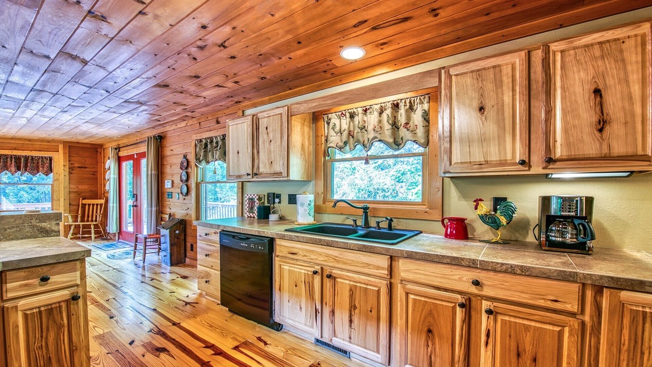 Photo of Kitchen in Maggie Valley