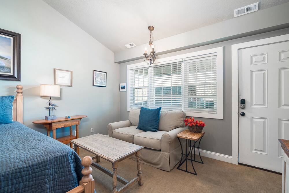 Photo of Bedroom in Swansboro