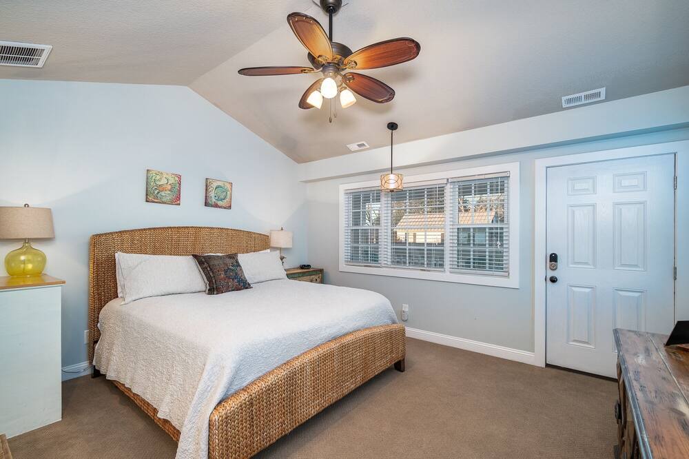 Photo of Bedroom in Swansboro