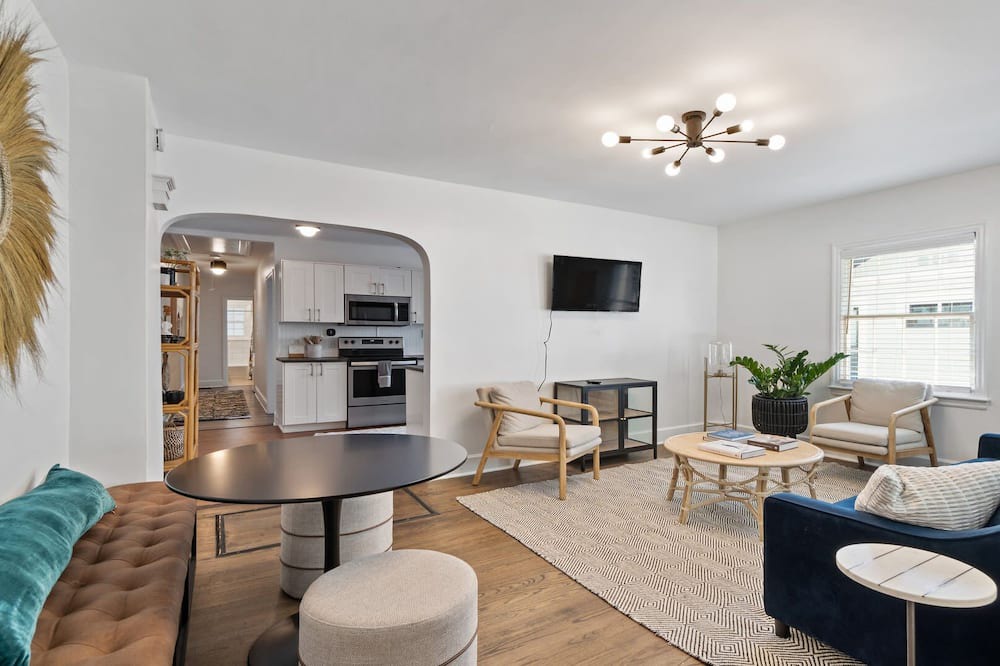Photo of Livingroom in Plaza Midwood