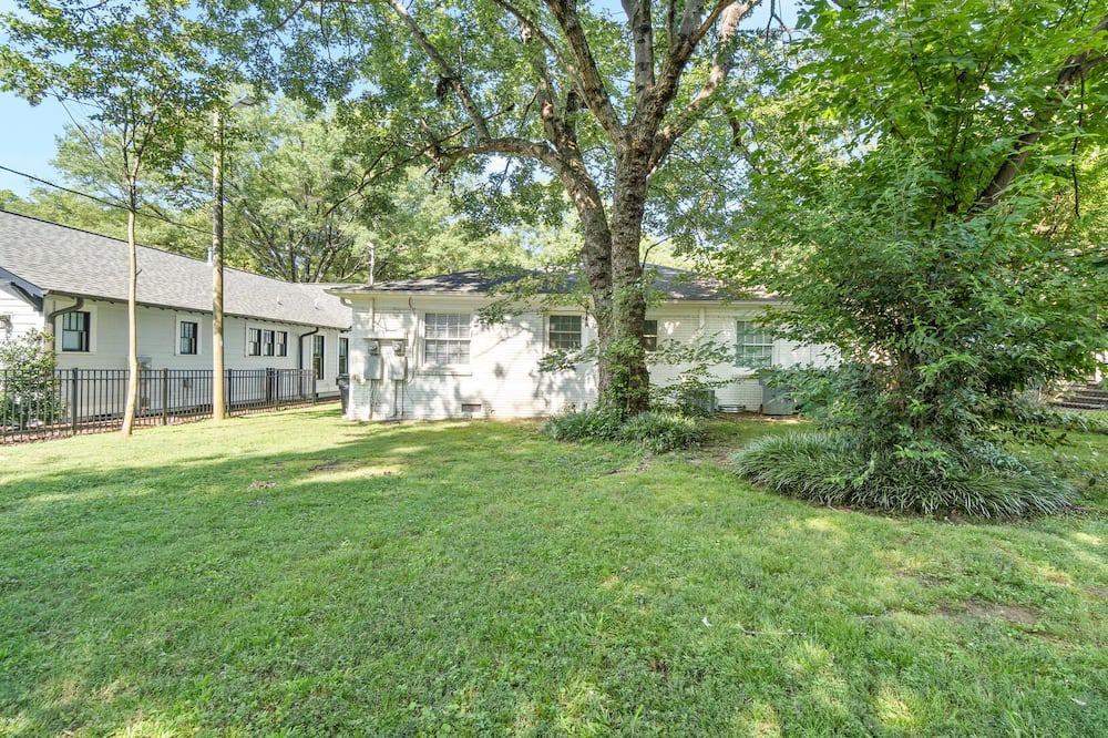 Photo of Outdoor in Plaza Midwood