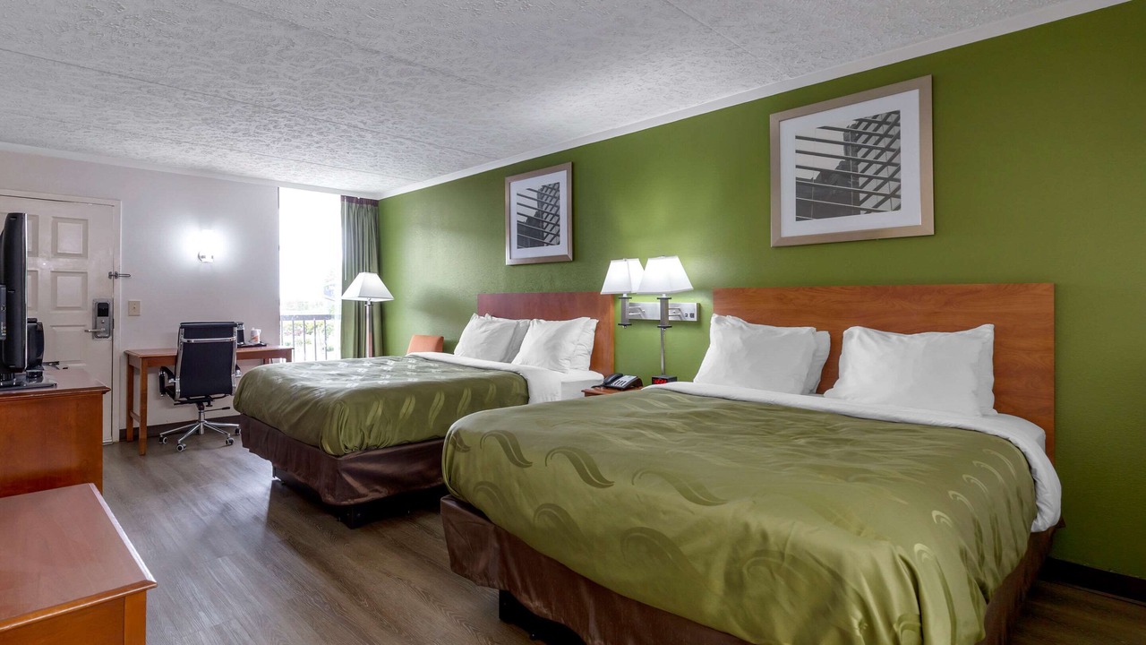 Photo of Bedroom in Roxboro