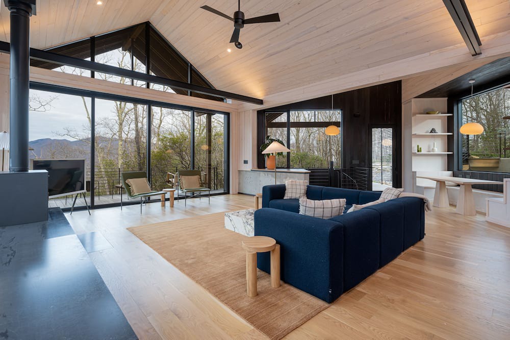 Photo of Bedroom in Laurel Ridge