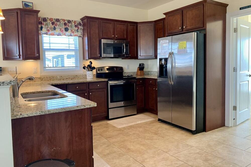 Photo of Kitchen in McCutcheon Field