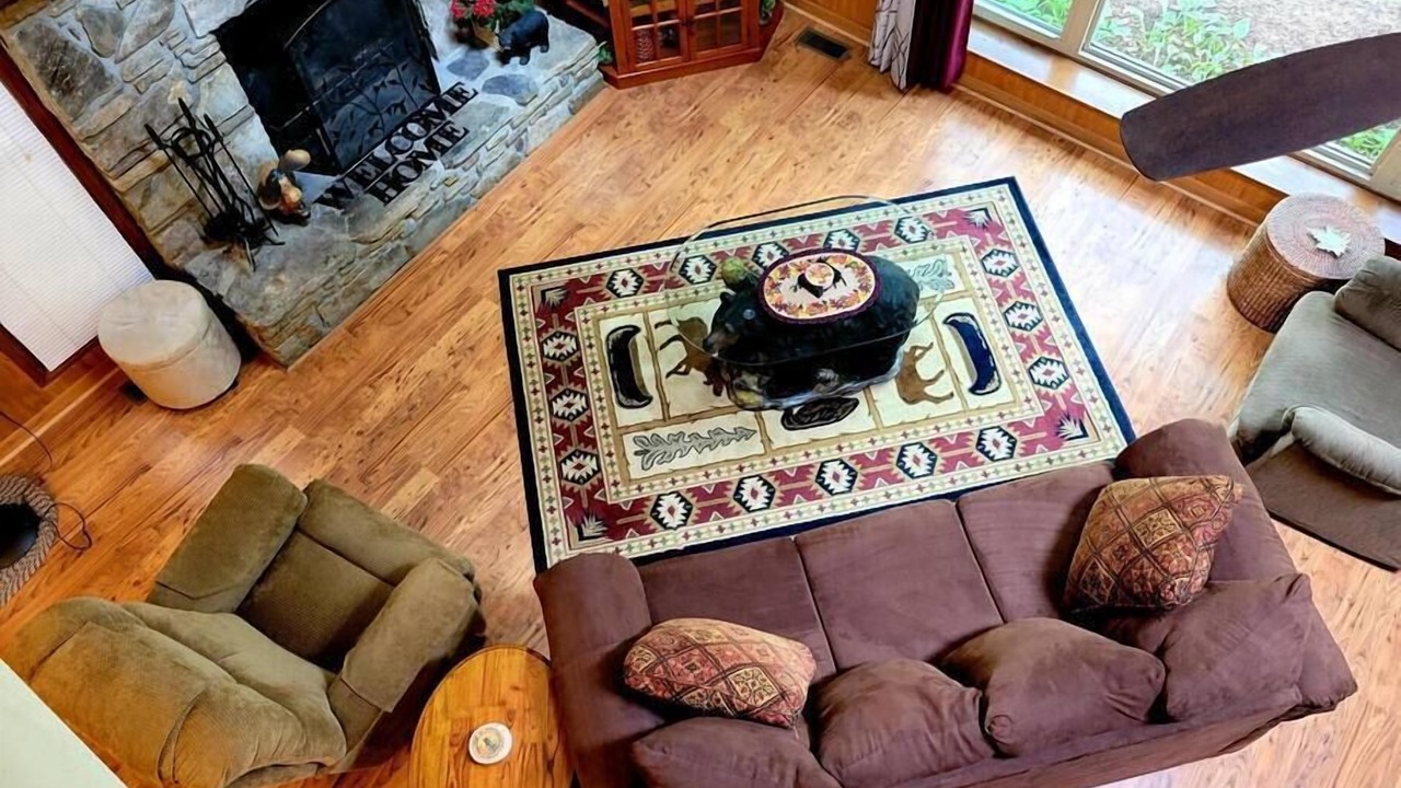 Photo of Livingroom in Valley Creek Run