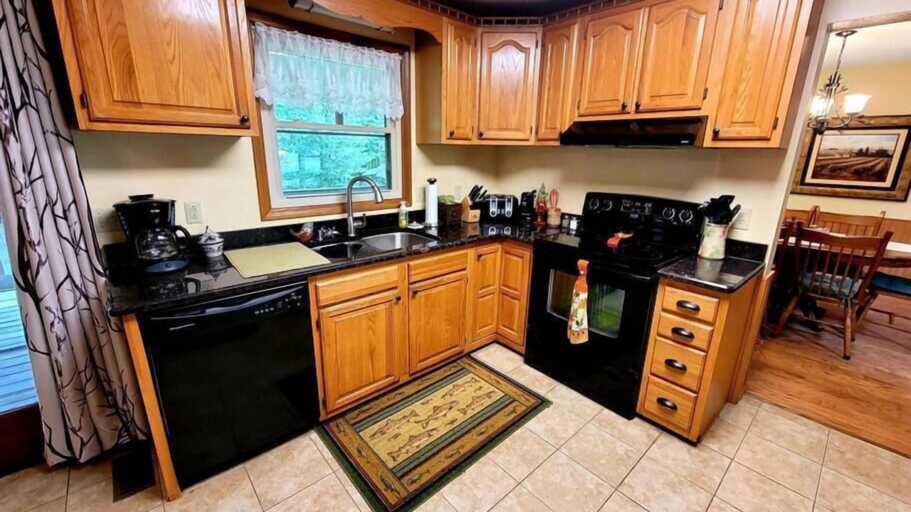 Photo of Kitchen in Valley Creek Run