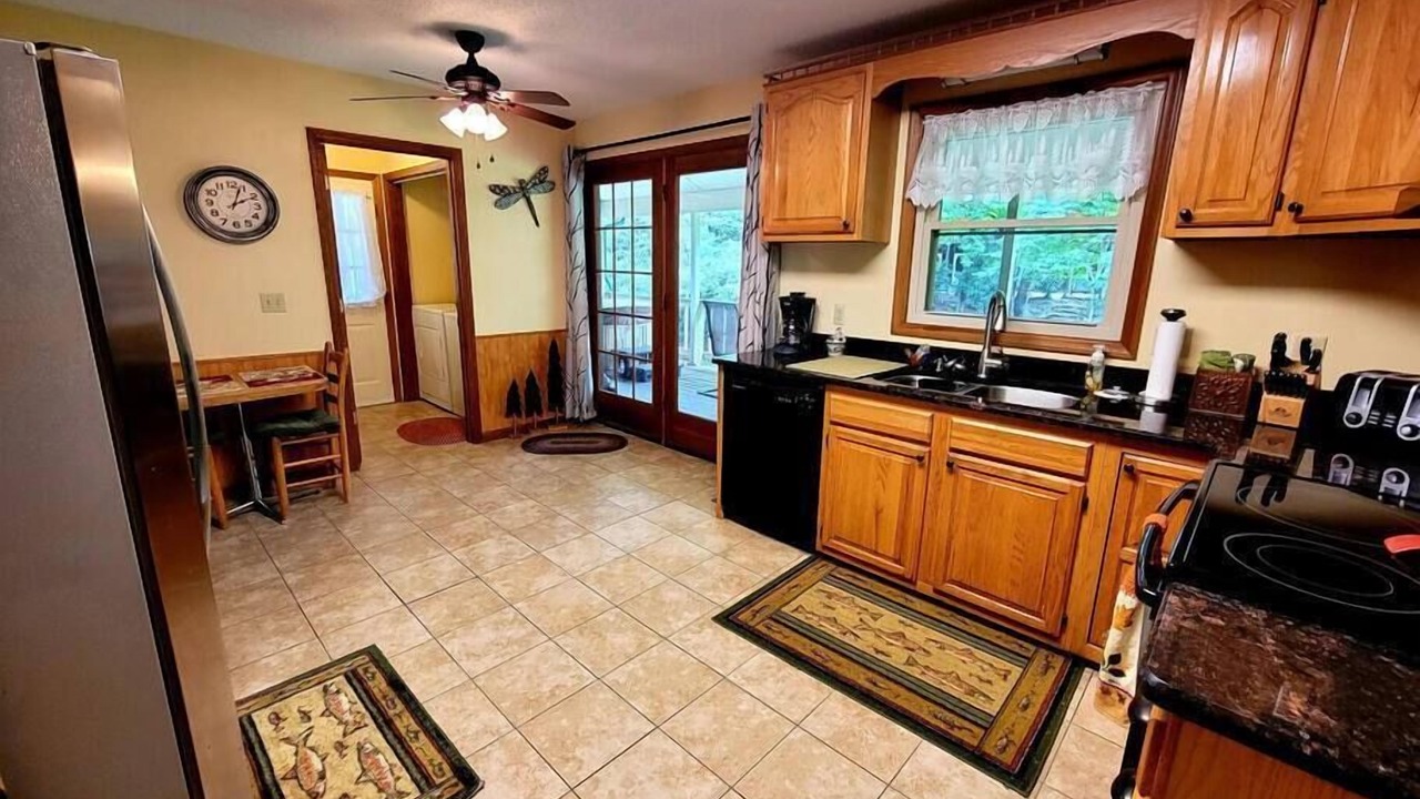Photo of Kitchen in Valley Creek Run