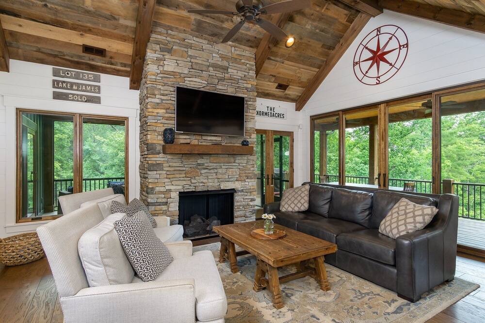 Photo of Livingroom in Nebo