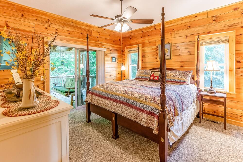 Photo of Others in Maggie Valley