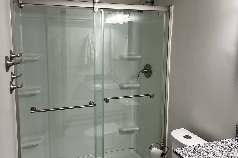 Photo of Bathroom in Wilmington Beach