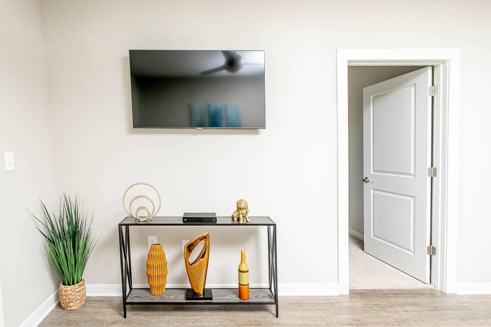 Photo of Livingroom in Downtown