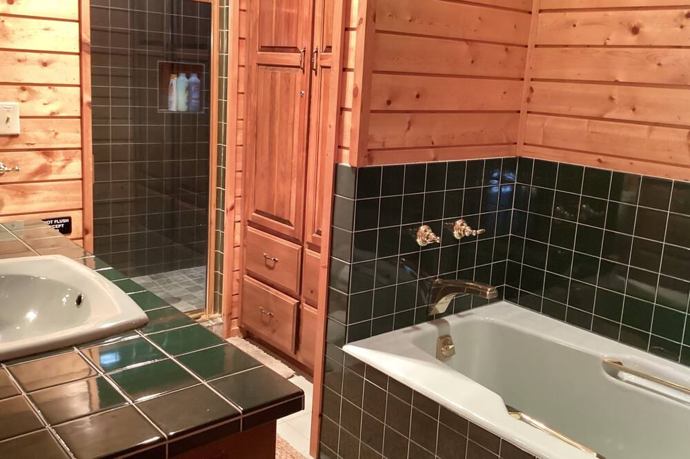 Photo of Bathroom in Andrews