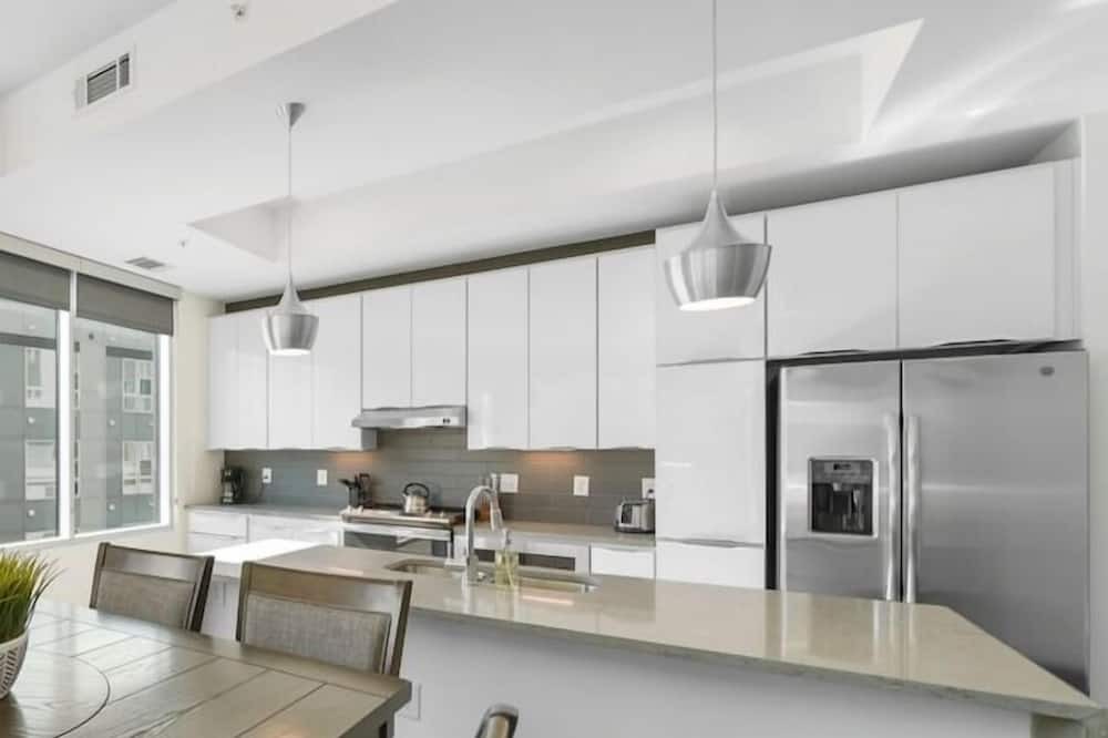 Photo of Kitchen in Second Ward