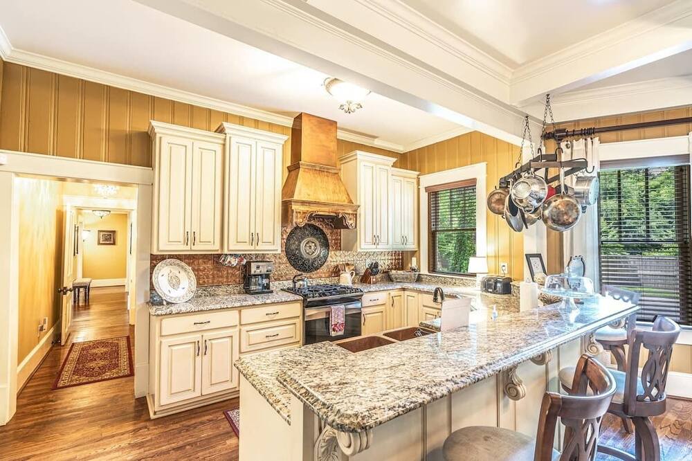 Photo of Kitchen in Terry Sanford