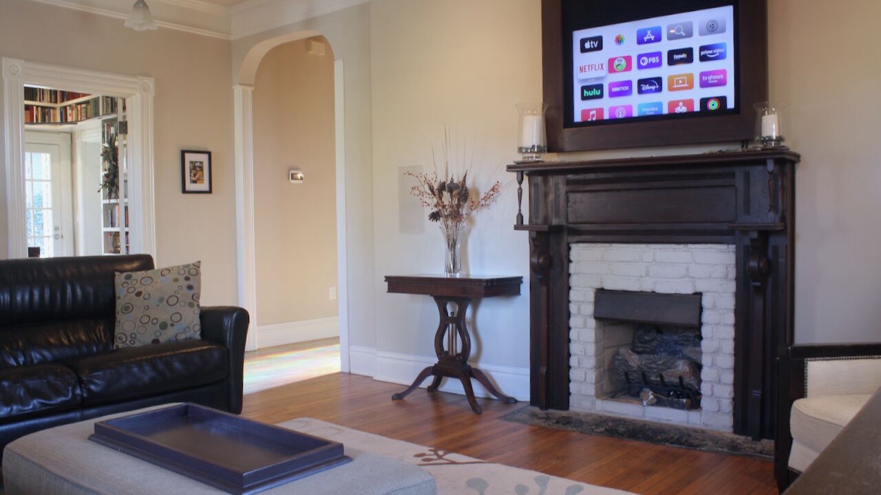 Photo of Livingroom in Historic Montford