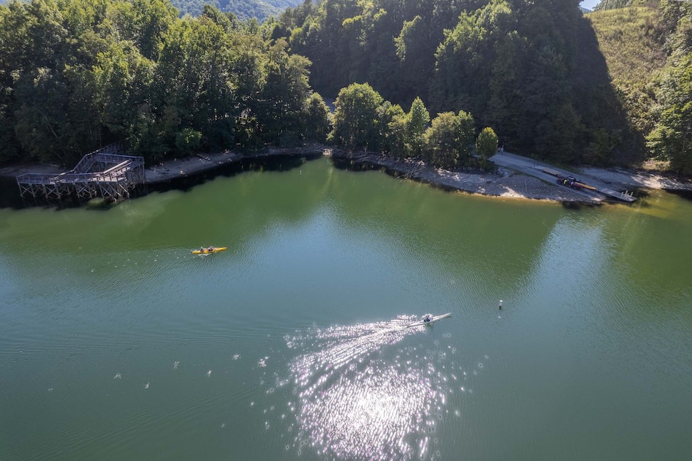 Photo of Others in Tuckasegee