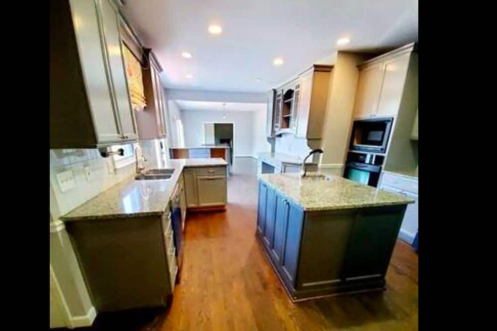 Photo of Bedroom in Steele Creek