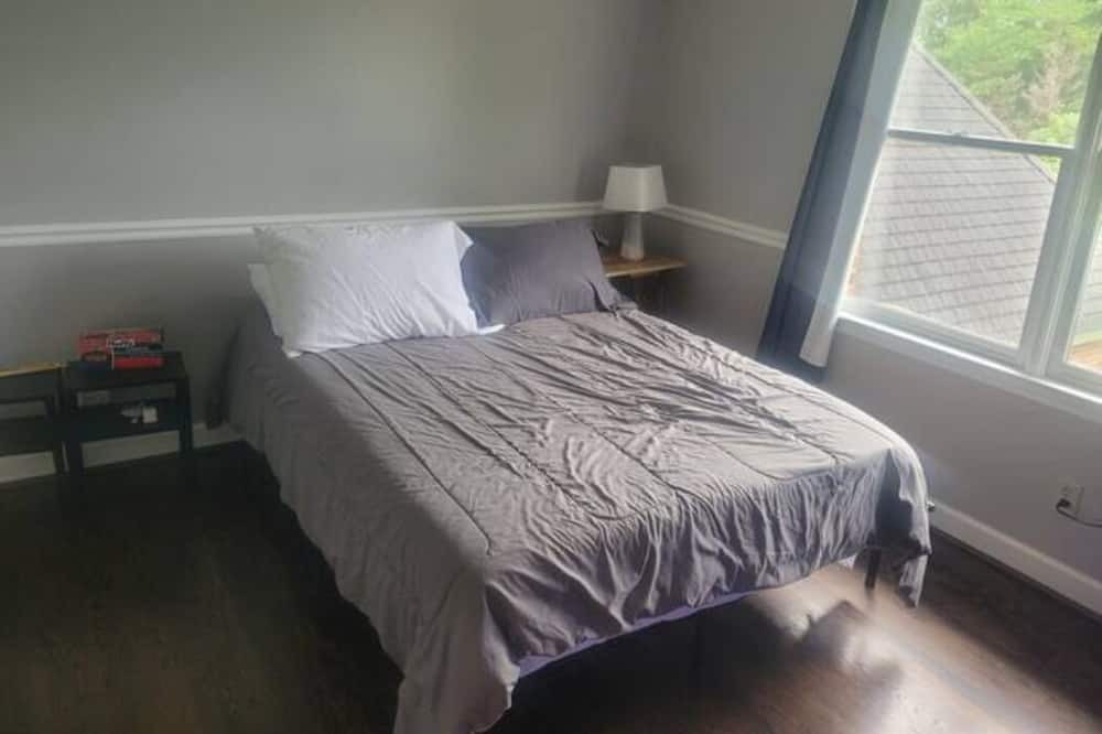 Photo of Bedroom in Steele Creek