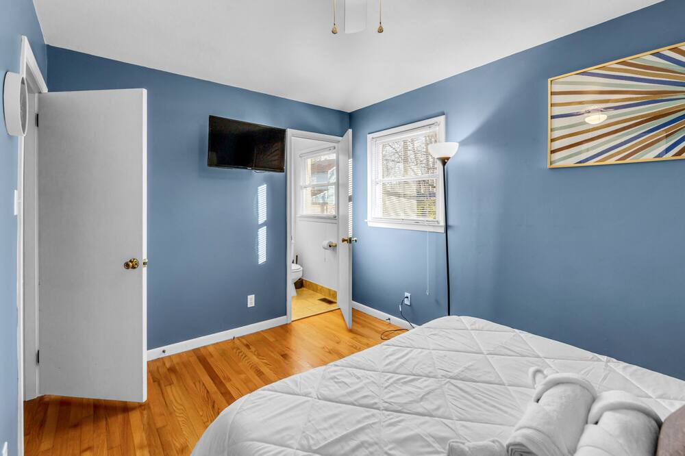 Photo of Bedroom in Greensboro