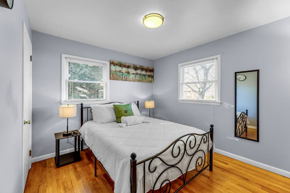 Photo of Bedroom in Greensboro
