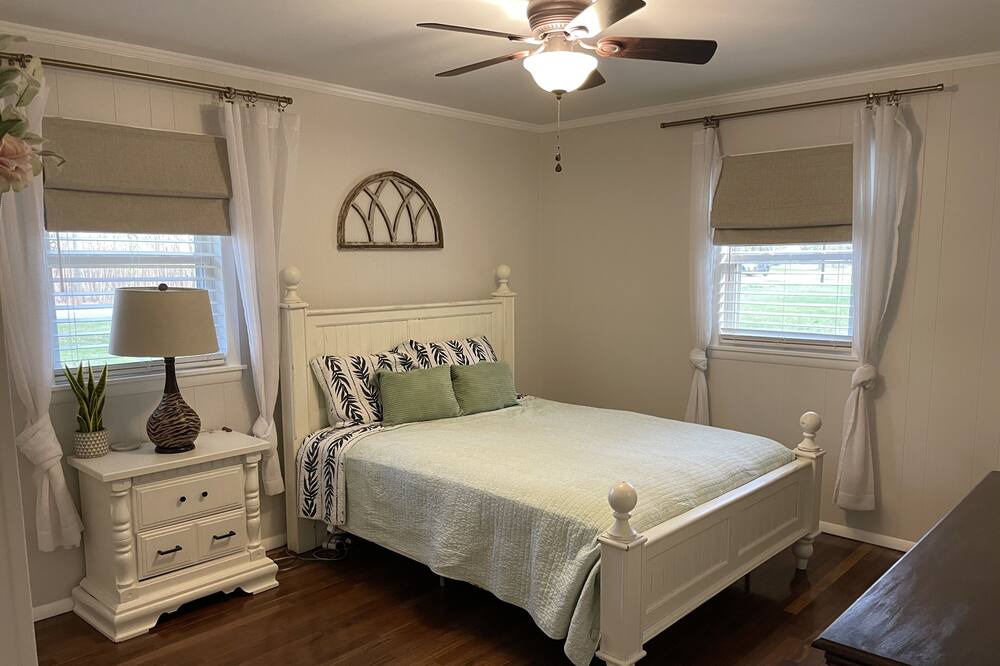 Photo of Bedroom in Raleigh